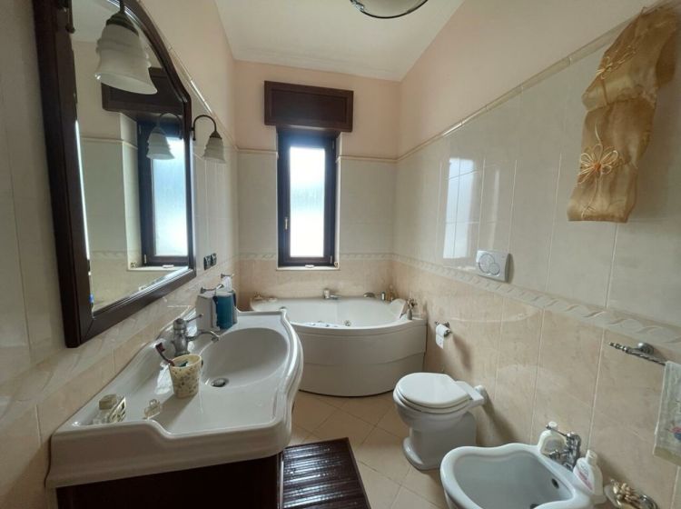 Appartamento in vendita, via Raffaele Viviani  50, Gragnano