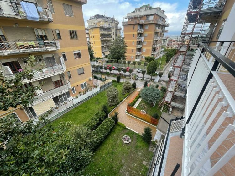 Appartamento in vendita, via Raffaele Viviani  50, Gragnano