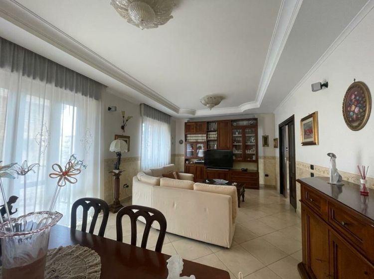 Appartamento in vendita, via Raffaele Viviani  50, Gragnano