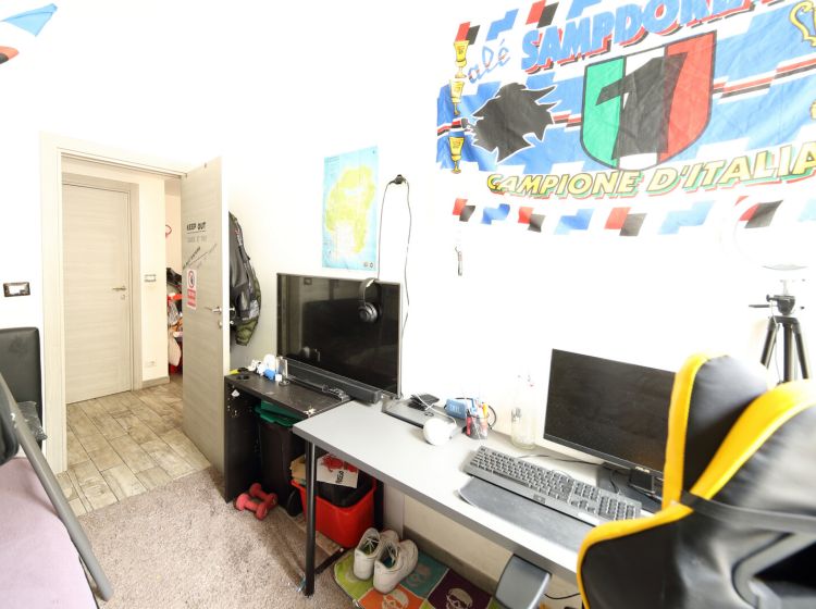 Appartamento in vendita, via Giacomo Buranello  6, Sampierdarena, Genova