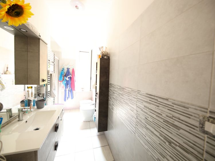 Appartamento in vendita, via Giacomo Buranello  6, Sampierdarena, Genova