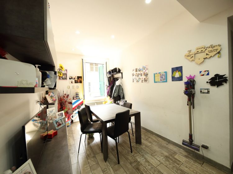 Appartamento in vendita, via Giacomo Buranello  6, Sampierdarena, Genova