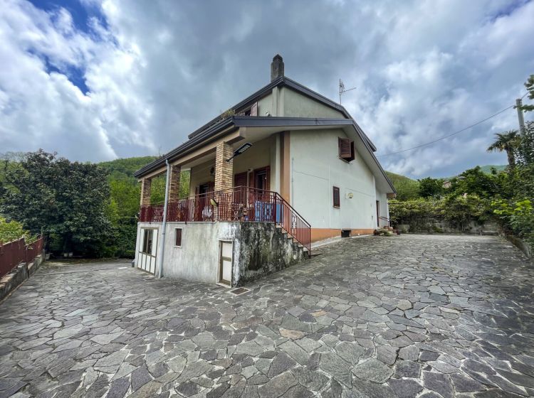 Villa in vendita, via Piana 2, Coperchia, Pellezzano