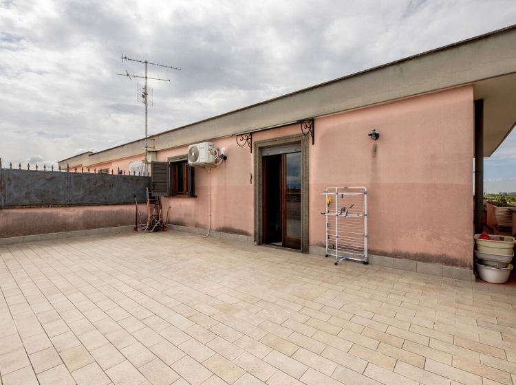 Attico in vendita, via del Torraccio  220, Tor Vergata, Roma