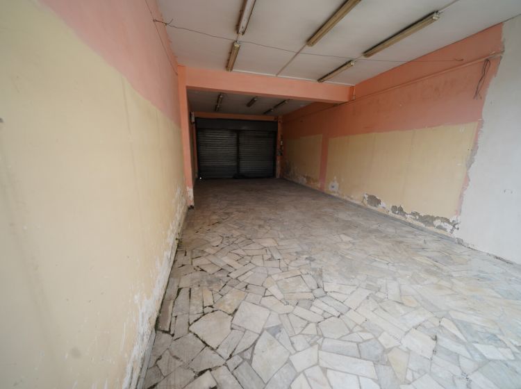 Stabile o palazzo in vendita, via Angelo Volpicelli  27, Arzano