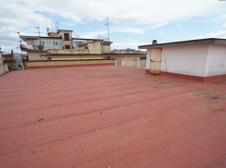 Stabile o palazzo in vendita, via Angelo Volpicelli  27, Arzano