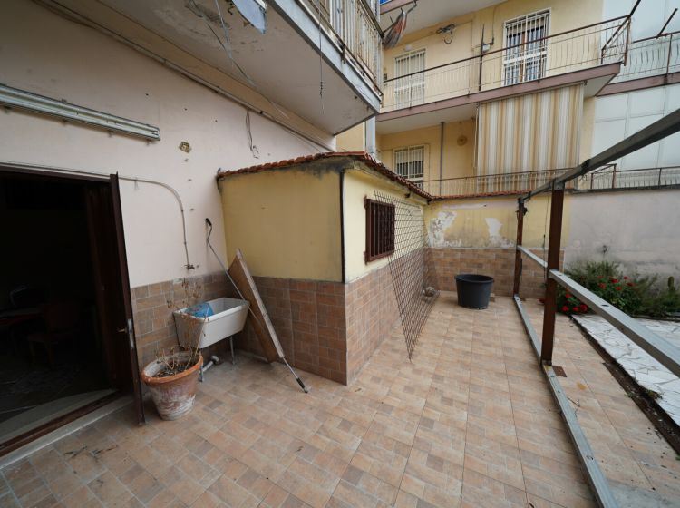 Stabile o palazzo in vendita, via Angelo Volpicelli  27, Arzano