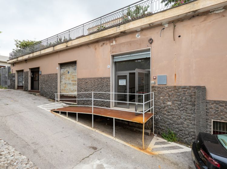 Ufficio in vendita, Piazza Leonardo da Vinci  6, Mascalucia