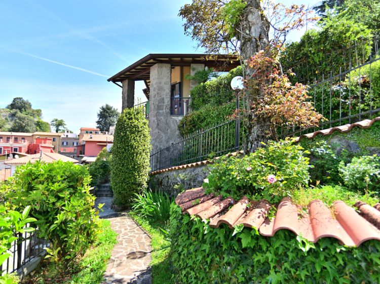 Villa in vendita, via Alberobello  26, Rocca Di Papa