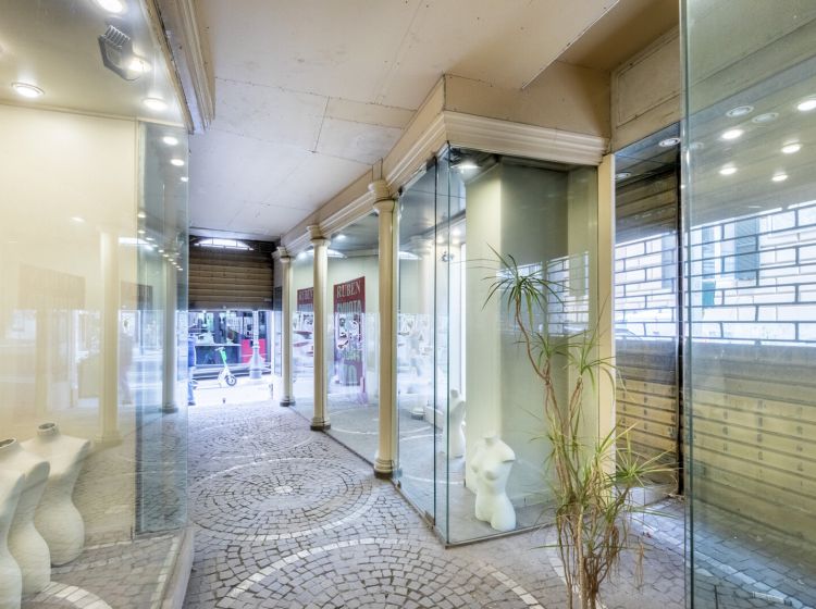 Negozio in affitto, via Nazionale  10, Centro Storico, Roma