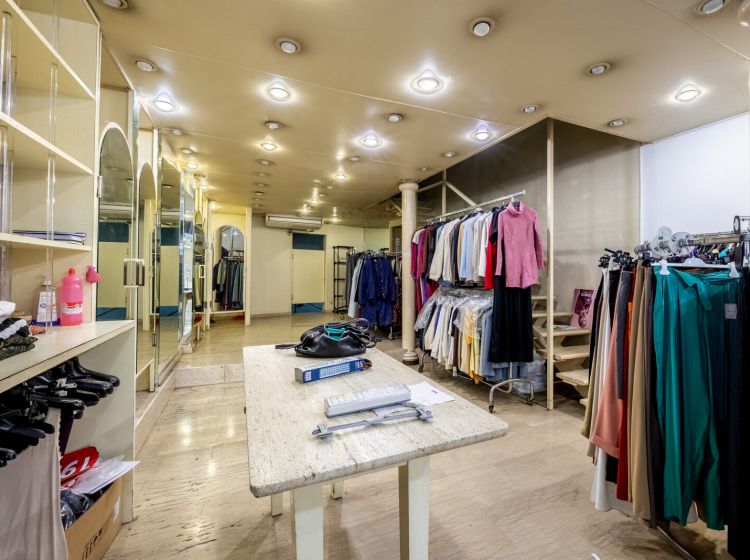 Negozio in affitto, via Nazionale  10, Centro Storico, Roma