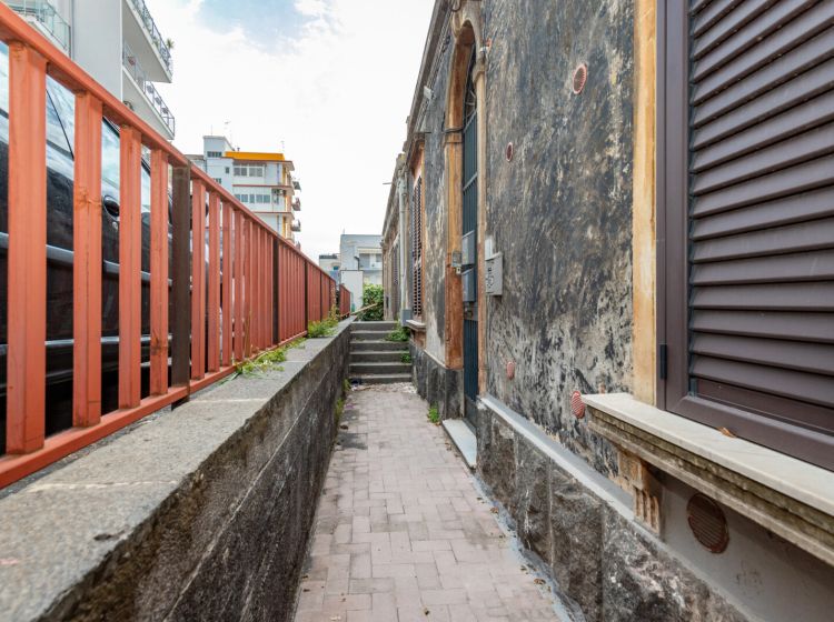 Bilocale in vendita, via Trecastagni  5A, Gioeni, Catania