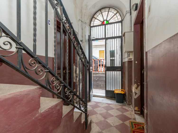Bilocale in vendita, via Trecastagni  5A, Gioeni, Catania