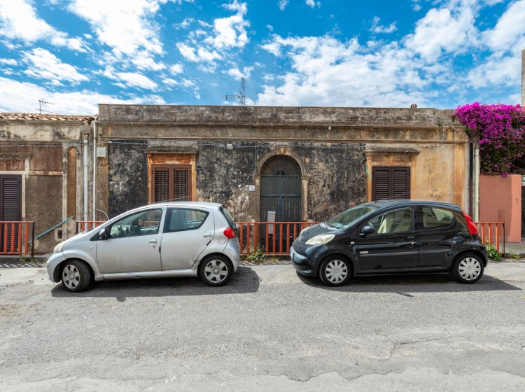 Bilocale in vendita, via Trecastagni  5A, Gioeni, Catania