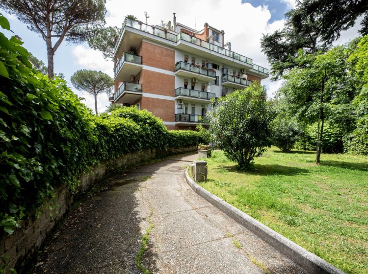 Appartamento in vendita, via Monte delle Capre  29, Portuense, Roma