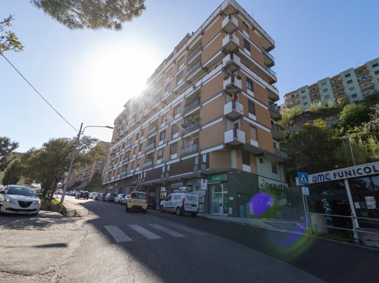 Attico in vendita, viale dei Bizantini  45, Sala, Catanzaro