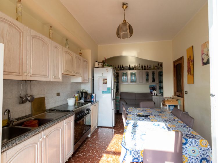 Trilocale in vendita, via Bambinello Gesù  5, Pontepiccolo, Catanzaro