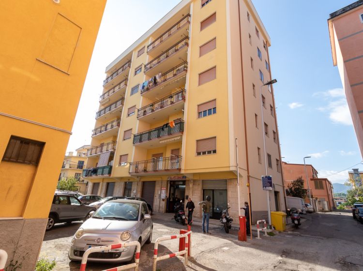 Trilocale in vendita, via Bambinello Gesù  5, Pontepiccolo, Catanzaro