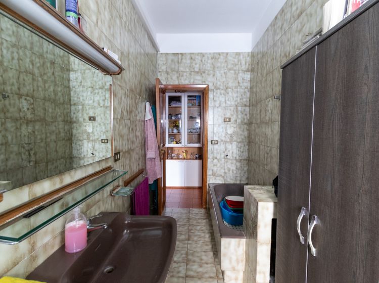 Trilocale in vendita, via Bambinello Gesù  5, Pontepiccolo, Catanzaro