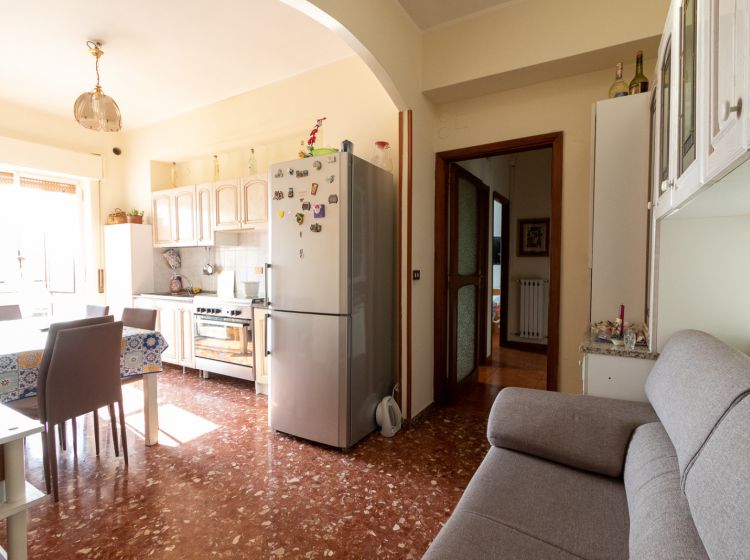 Trilocale in vendita, via Bambinello Gesù  5, Pontepiccolo, Catanzaro