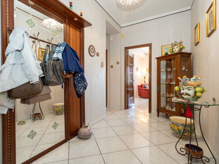 Trilocale in vendita, via Federico Confalonieri  5, Rapisardi, Catania