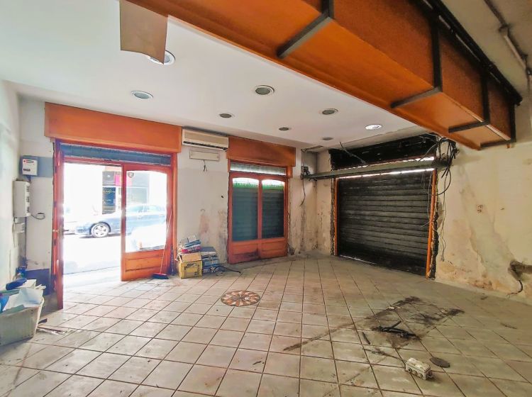 Negozio in affitto, via Francesco Crispi  44, Carmine, Salerno