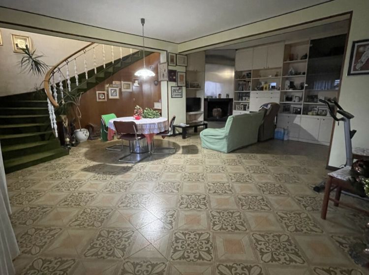 Villa in vendita, via Rodi  13, Tencarola, Selvazzano Dentro