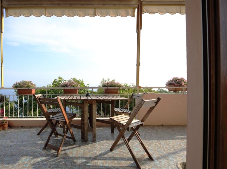 Quadrilocale in vendita, via Aurelia  52, Nervi, Genova