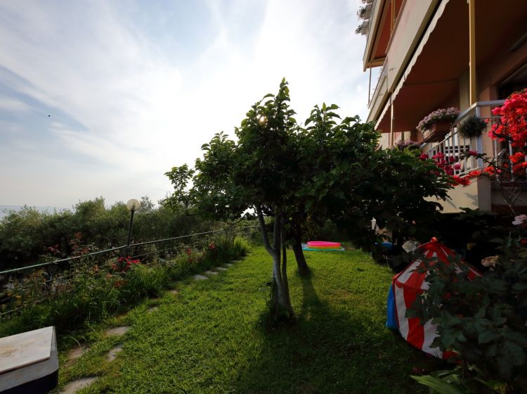 Quadrilocale in vendita, via Aurelia  52, Nervi, Genova