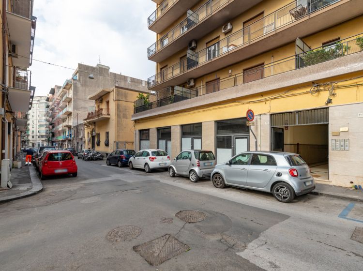 Quadrilocale in vendita, via Padova  41, Province, Catania