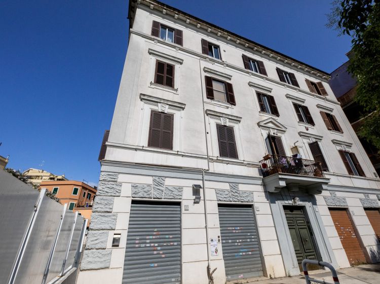 Trilocale in vendita, via Isidoro di Carace  16, Pigneto, Roma