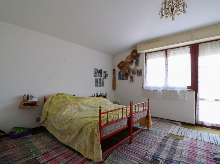 Trilocale in vendita, via Aldo Moro  23, Montepaone Lido, Montepaone