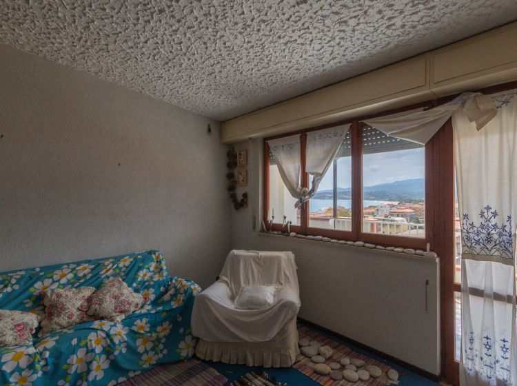 Trilocale in vendita, via Aldo Moro  23, Montepaone Lido, Montepaone