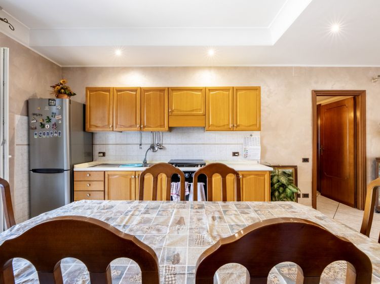 Trilocale in vendita, via Dionisio  78, Torre Angela, Roma
