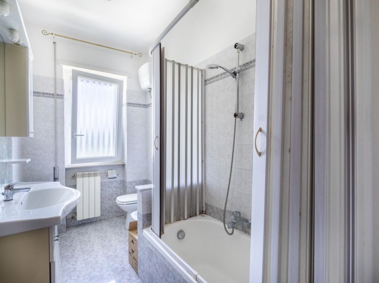 Trilocale in vendita, via Dionisio  78, Torre Angela, Roma