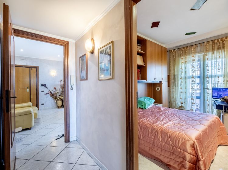 Trilocale in vendita, via Dionisio  78, Torre Angela, Roma
