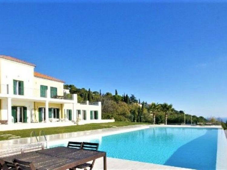 Villa in vendita, Strada Antica Torre  26, Aregai, Cipressa
