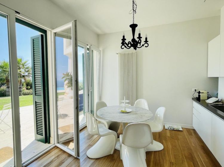 Villa in vendita, Strada Antica Torre  26, Aregai, Cipressa