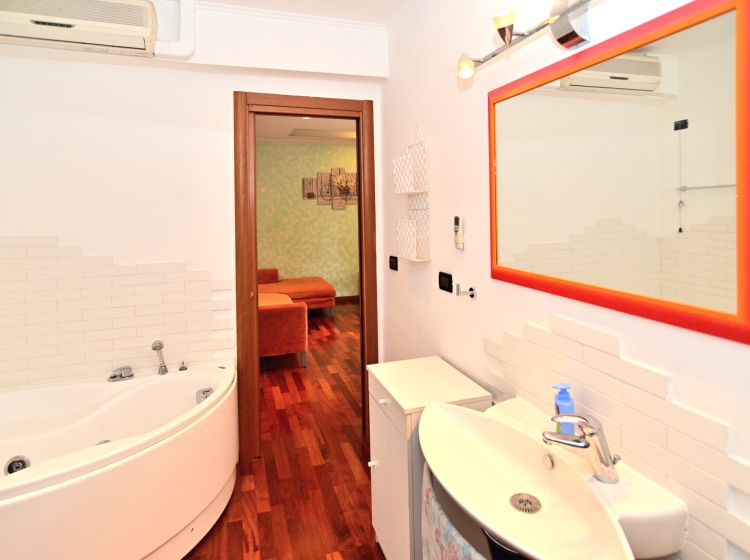 Bilocale in vendita, via Inghilterra  184, Aprilia