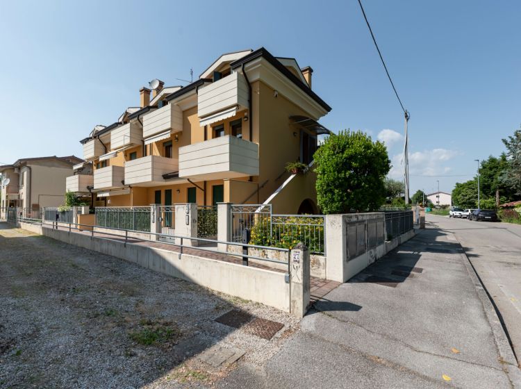 Villa in vendita, via Carabinieri  29, Abano Terme