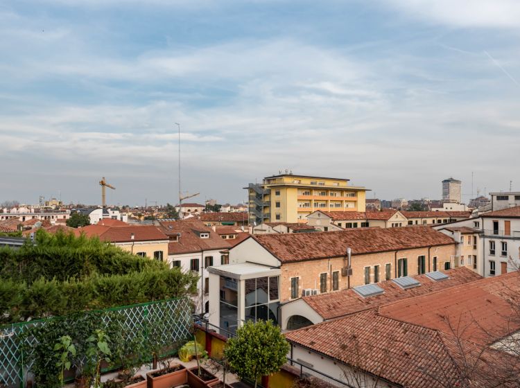 Quadrilocale in affitto, Corso Milano  122, Savonarola, Padova