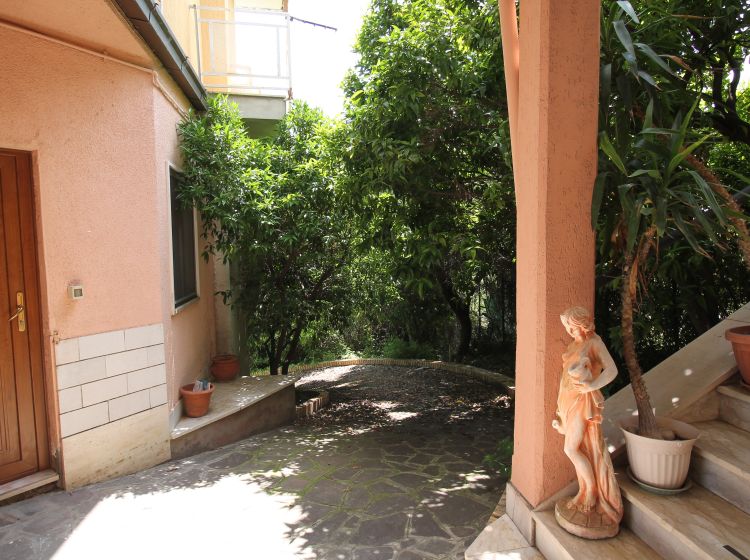 Villa in vendita, via Piana  58, Crecchio