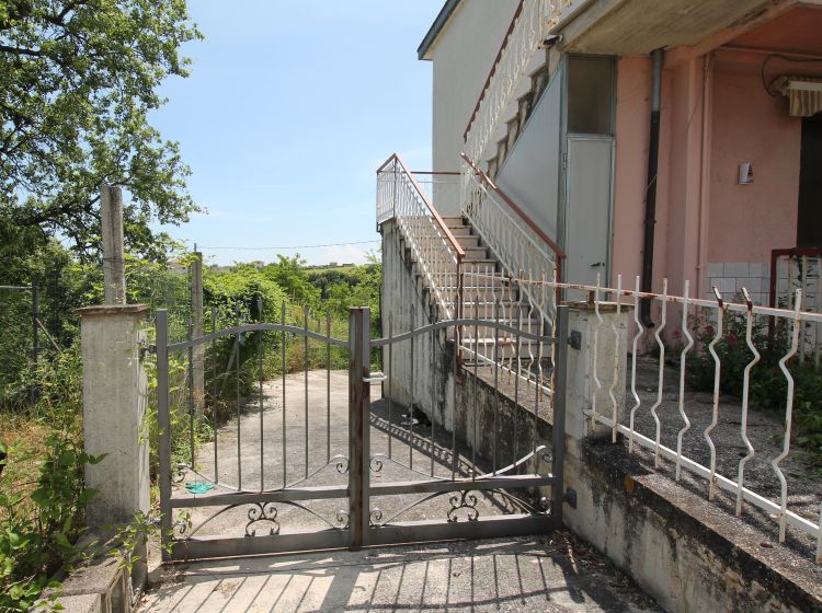 Villa in vendita, via Piana  58, Crecchio