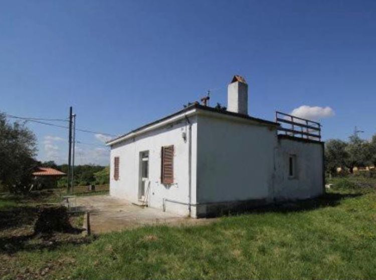 Rustico in vendita, via Licini  1, Ortona