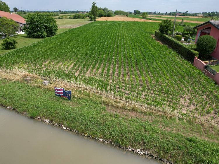 Terreno residenziale in vendita, via Sopracornio  83, Camponogara