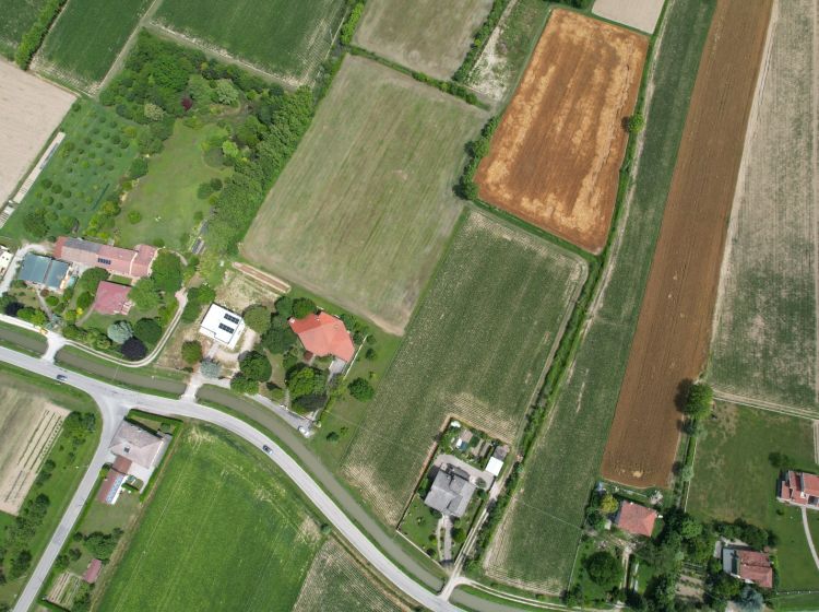 Terreno residenziale in vendita, via Sopracornio  83, Camponogara
