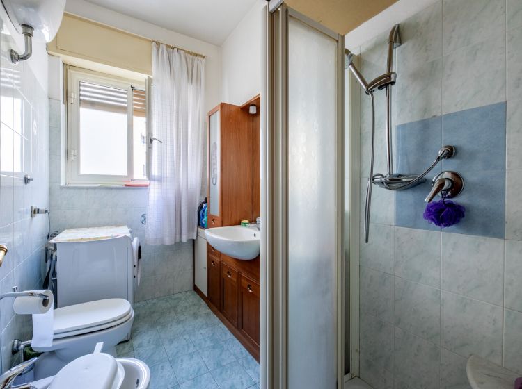 Trilocale in vendita, via Vaiano  49, Magliana, Roma