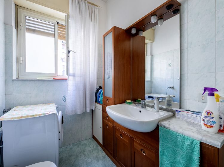 Trilocale in vendita, via Vaiano  49, Magliana, Roma