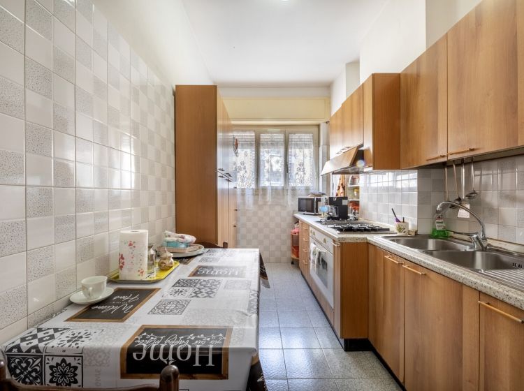 Trilocale in vendita, via Vaiano  49, Magliana, Roma