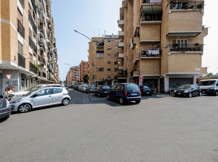 Trilocale in vendita, via Vaiano  49, Magliana, Roma